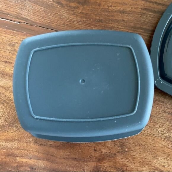 Thyme & Table Dark Gray Food Storage Container/ Pyramid Grater Attachment NWOT - Picture 4 of 8